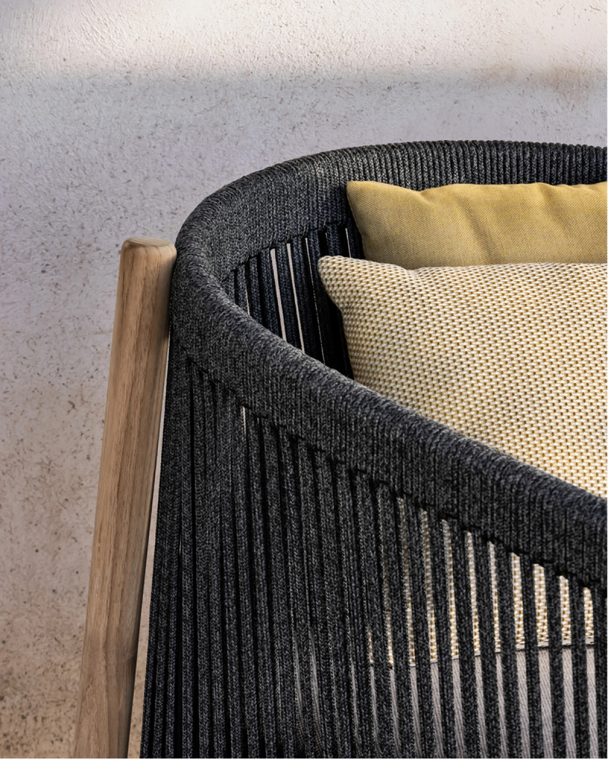 VincentSheppard_LentoLoungeChair_side table_extra_800x1000_72dpi